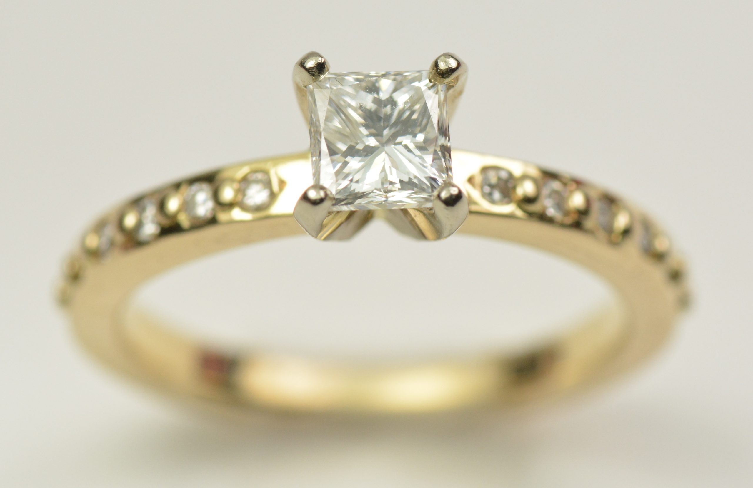 14k Yellow Gold Princess Cut Diamond Solitaire Ring .65cts G Color SI1 Size 7.25 Tangible