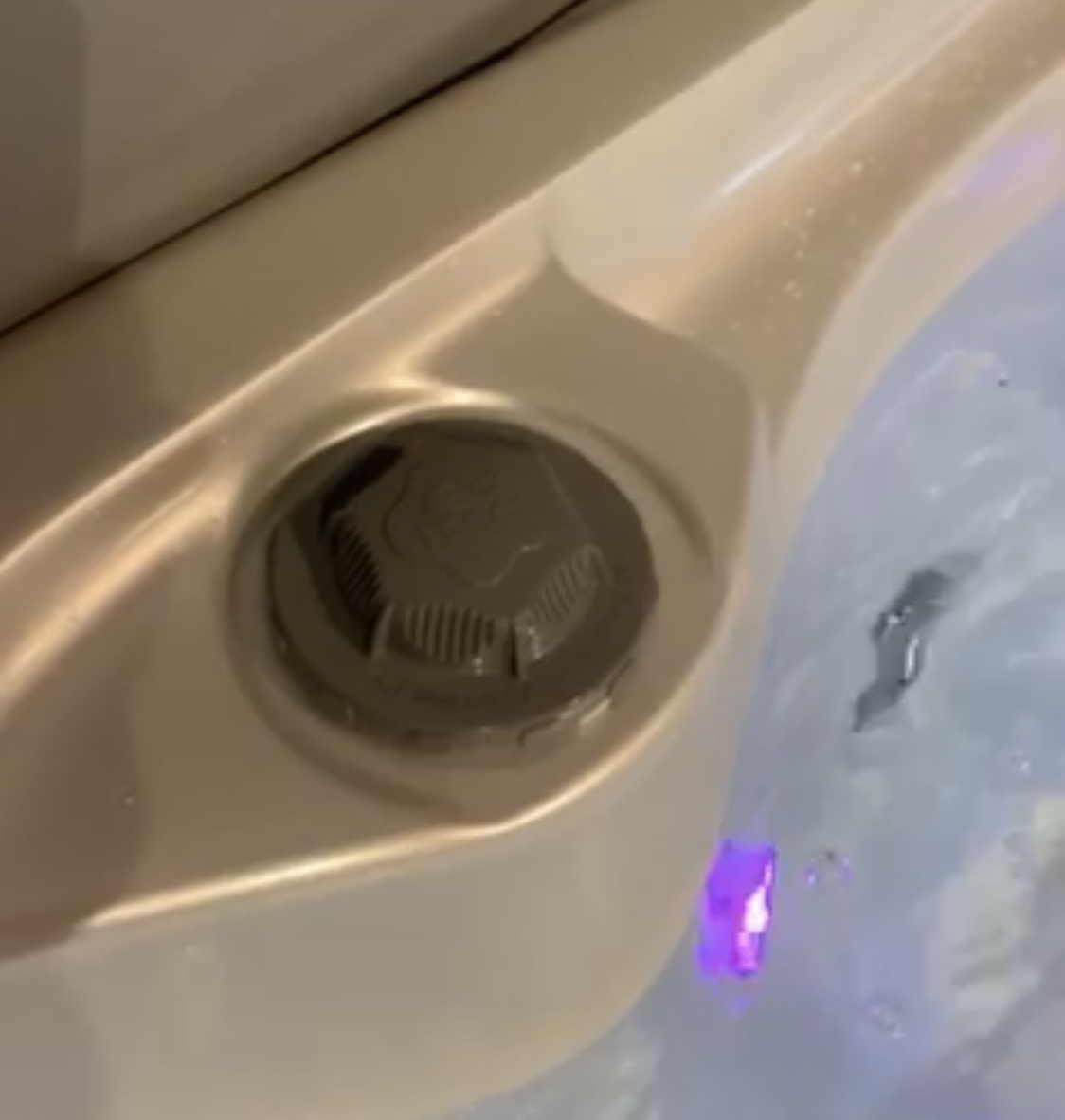 Brand New 2020 Madison Spa by Artesian Hot Tubs Sioux Falls, Hot