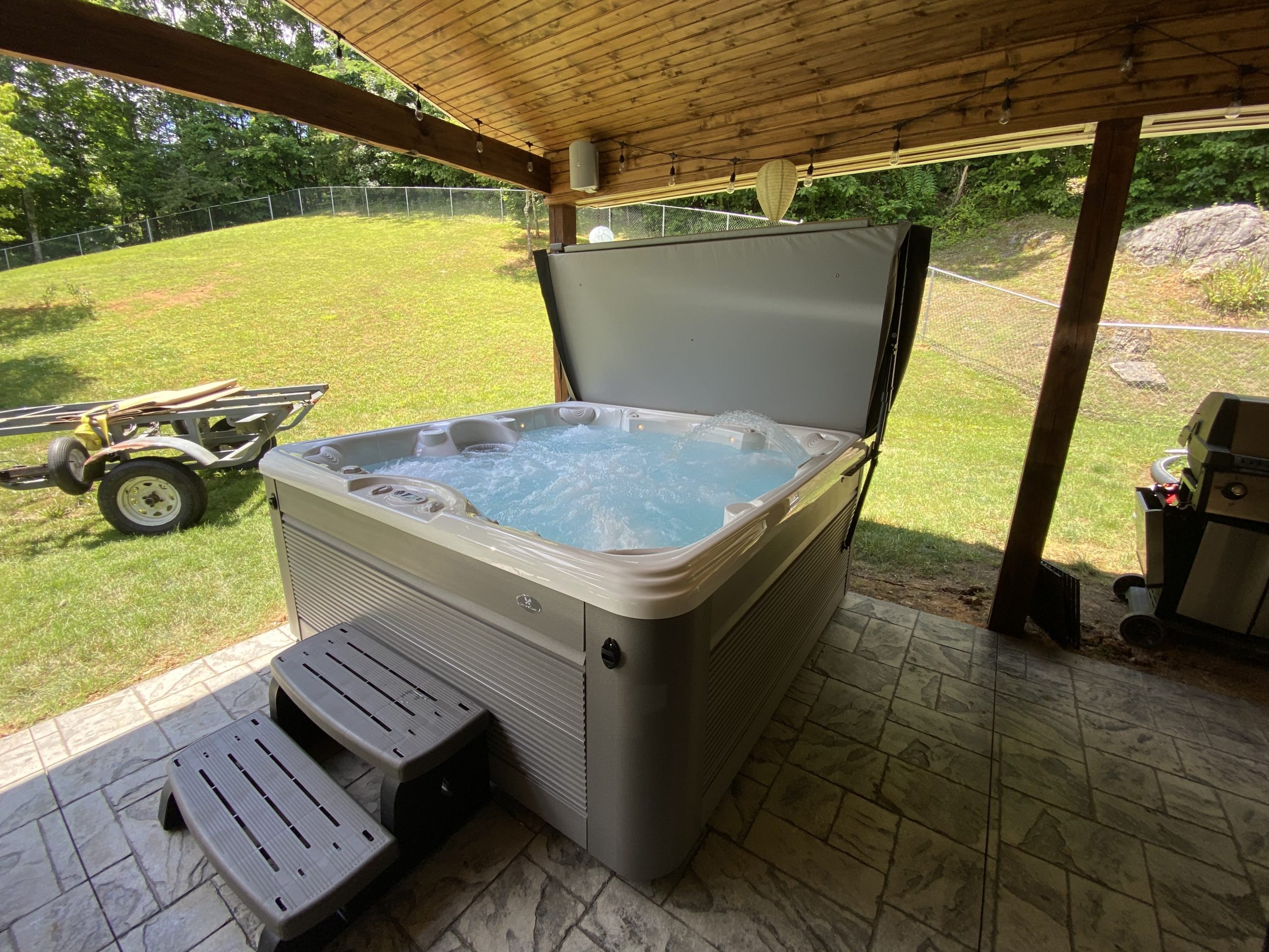 Hot Tub Installs Southern Pools and Spas