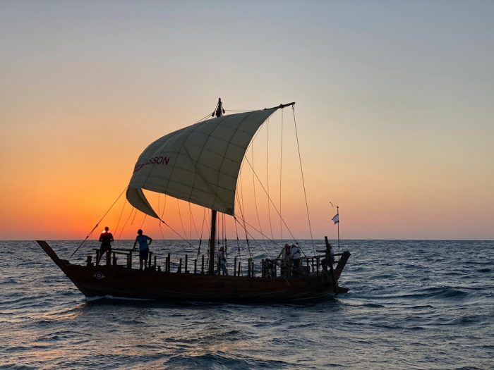 Replica Boat Shows How Ancient Romans Sailed Upwind » Explorersweb