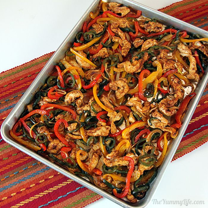 Easy, OvenBaked Sheet Pan Chicken Fajitas