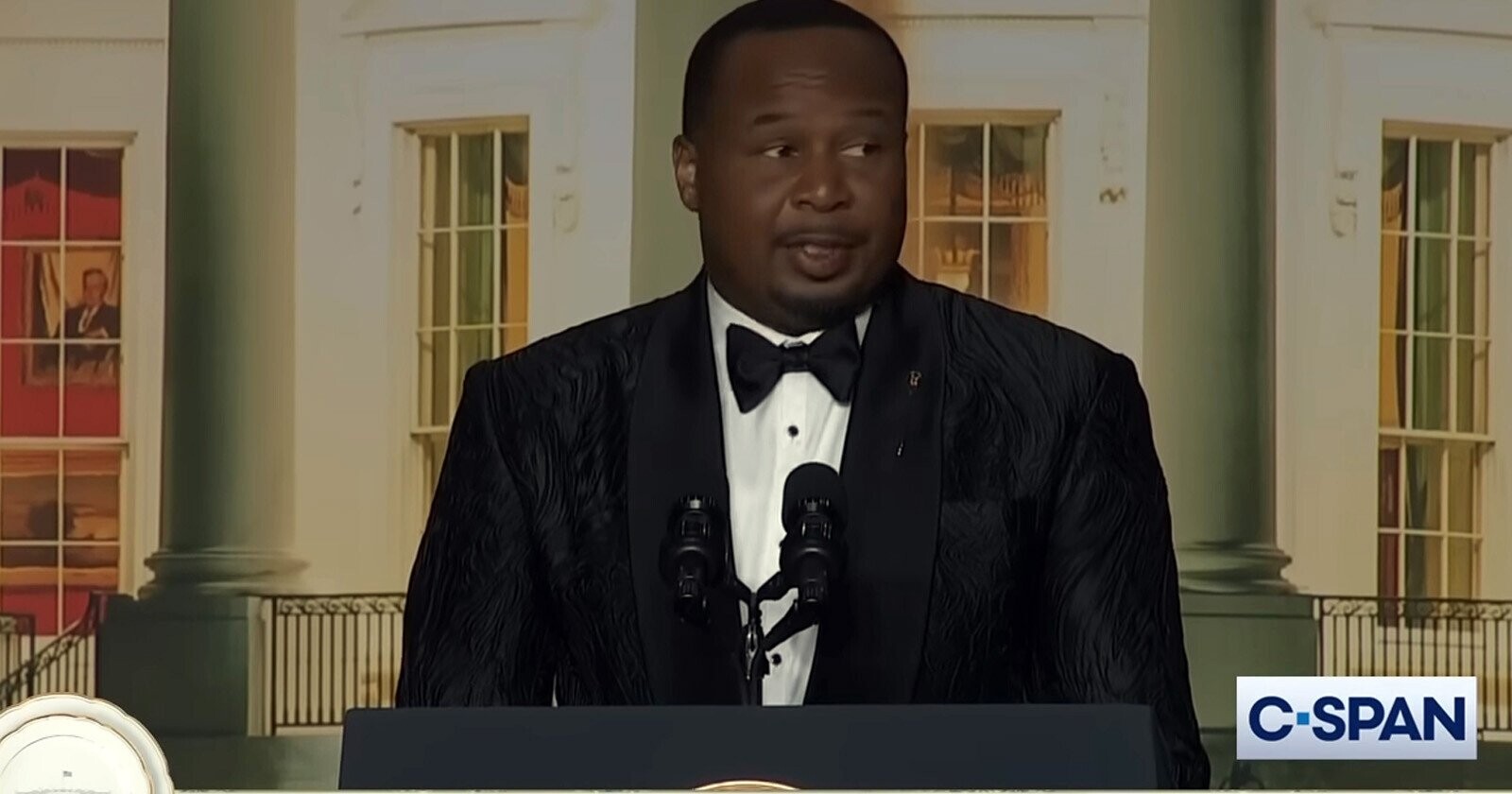 Roy Wood Jr.’s Best Jokes From the White House Correspondents’ Dinner
