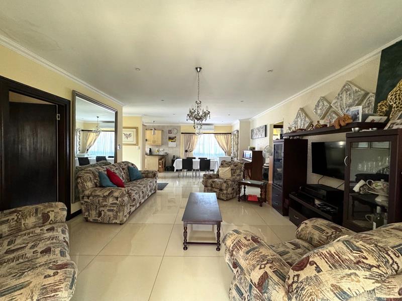 3 Bedroom Townhouse in Seaward Estates, Ballito Pending Sale for R