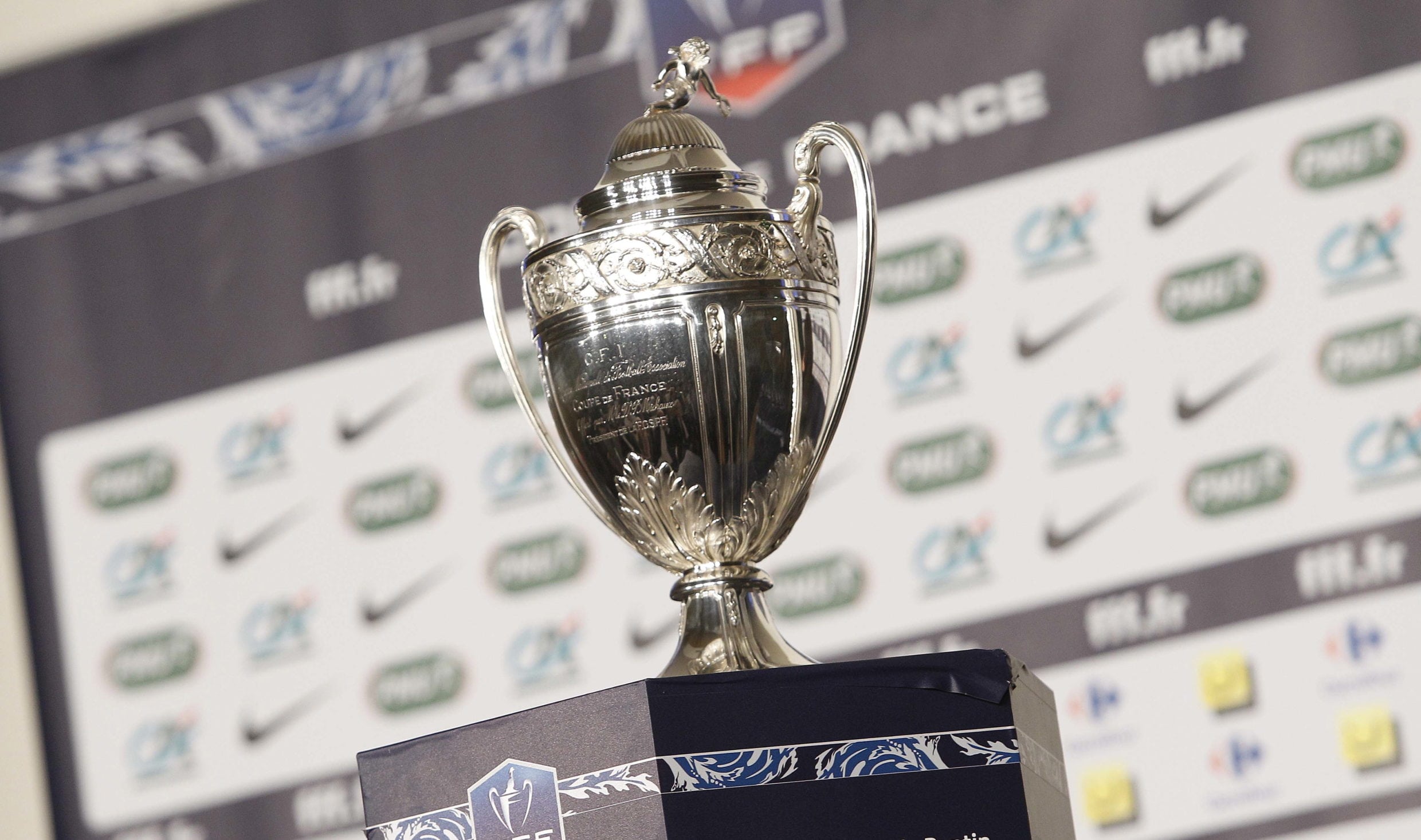 Le tirage de la Coupe de France Red Star Football Club Le tirage de la Coupe de France Red Star Football Club
