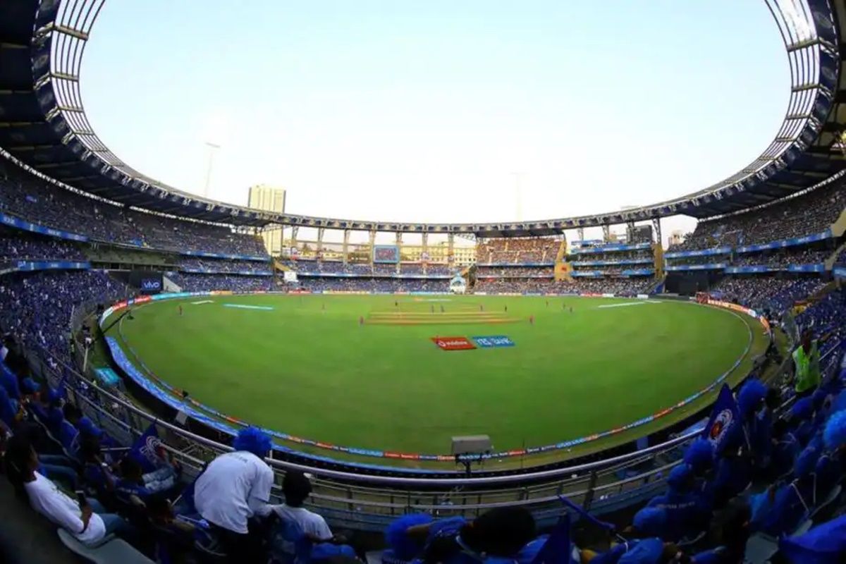 IPL से पहले फिर बढ़ी चिंता, Wankhede Stadium में 3 नए कोरोना पॉजिटिव