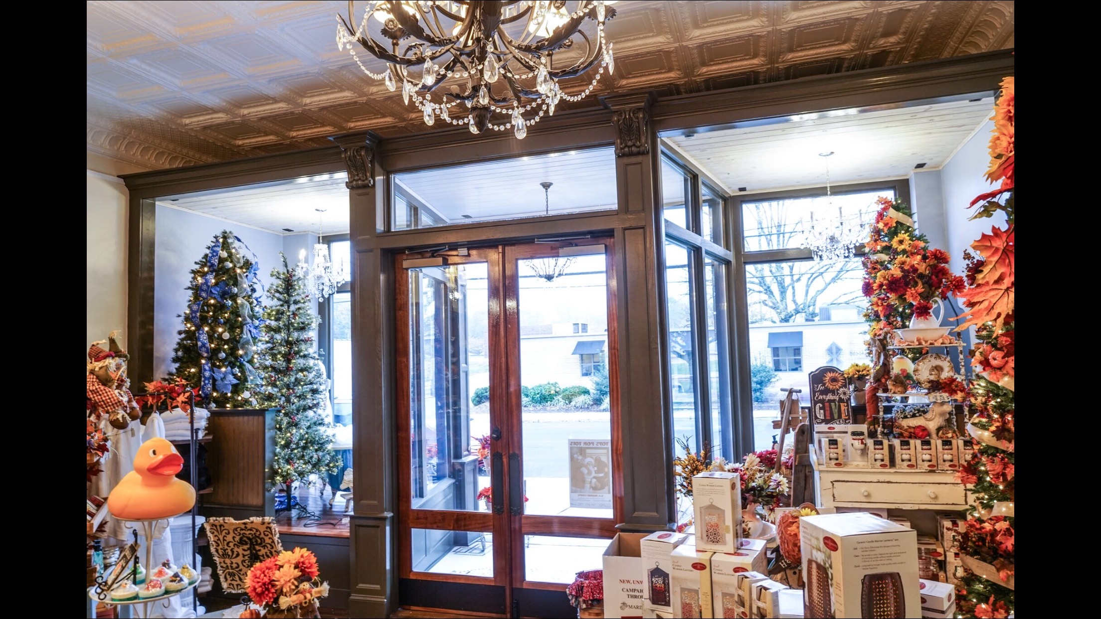 Interior Storefront Windows Architecture + Consulting