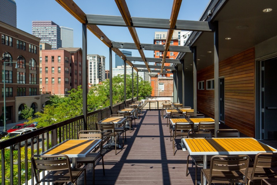 Rooftop dining area Lubowicki Architecture