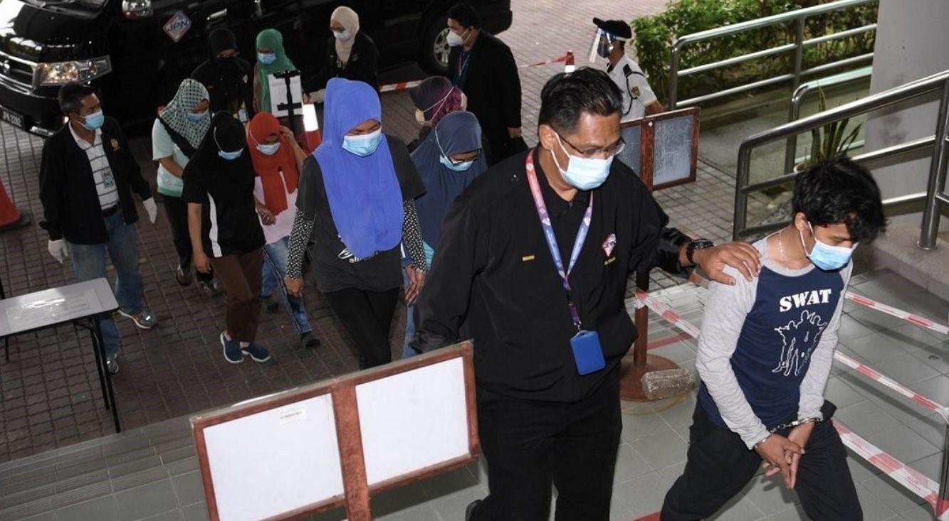 Kad pengenalan palsu Tujuh pekerja warga asing didenda TVS