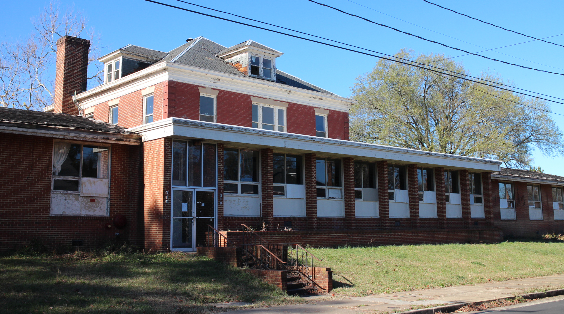Realtor trio planning to convert rundown old nursing home into