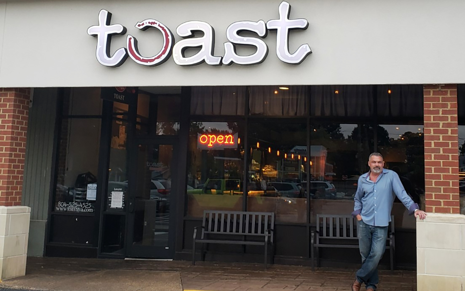 Toast restaurant in Village Shopping Center sold to industry veteran