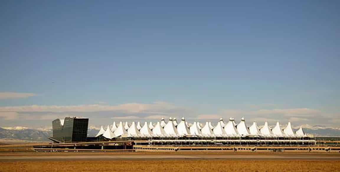 DIA seeks developers to build hotels and restaurants near