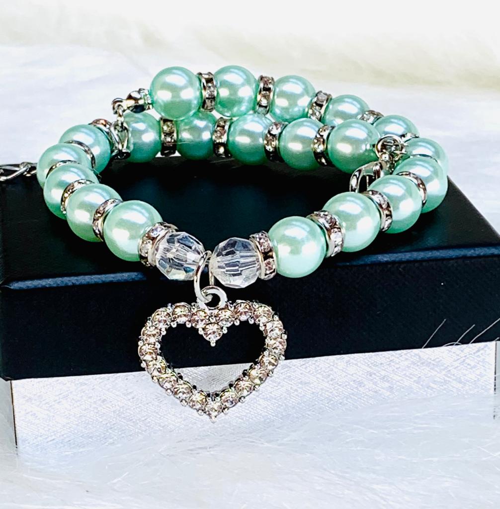 Colar de Pérolas Pingente Coração para Cachorro Elite