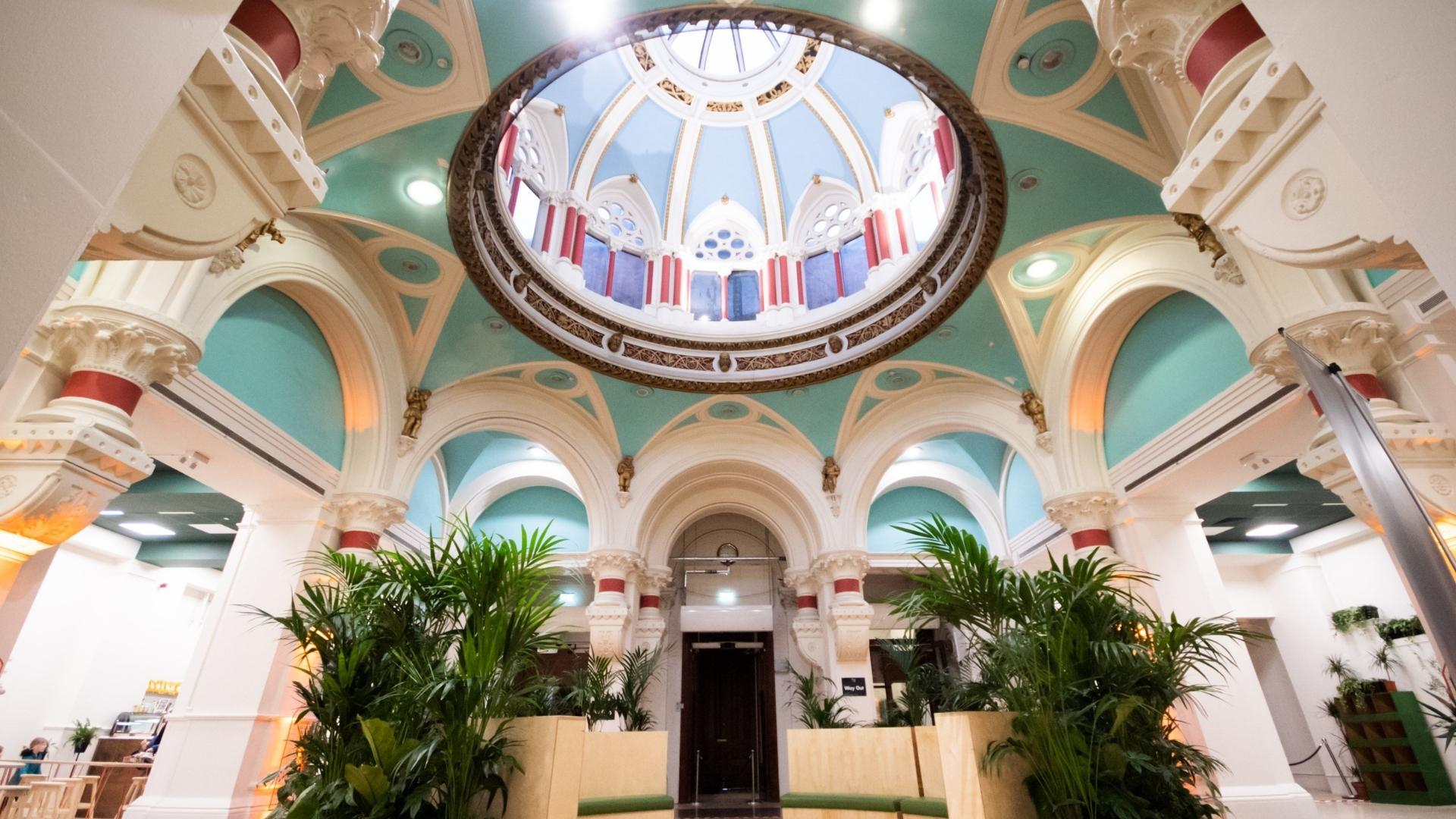 2 Royal Avenue Arts and Entertainment, Attractions, Café, Eat & Drink, Family Activites, See