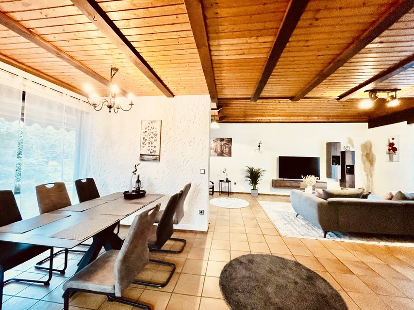 TLA 4bdr / 3 bath Weilerbach freestanding home Housing & Real Estate