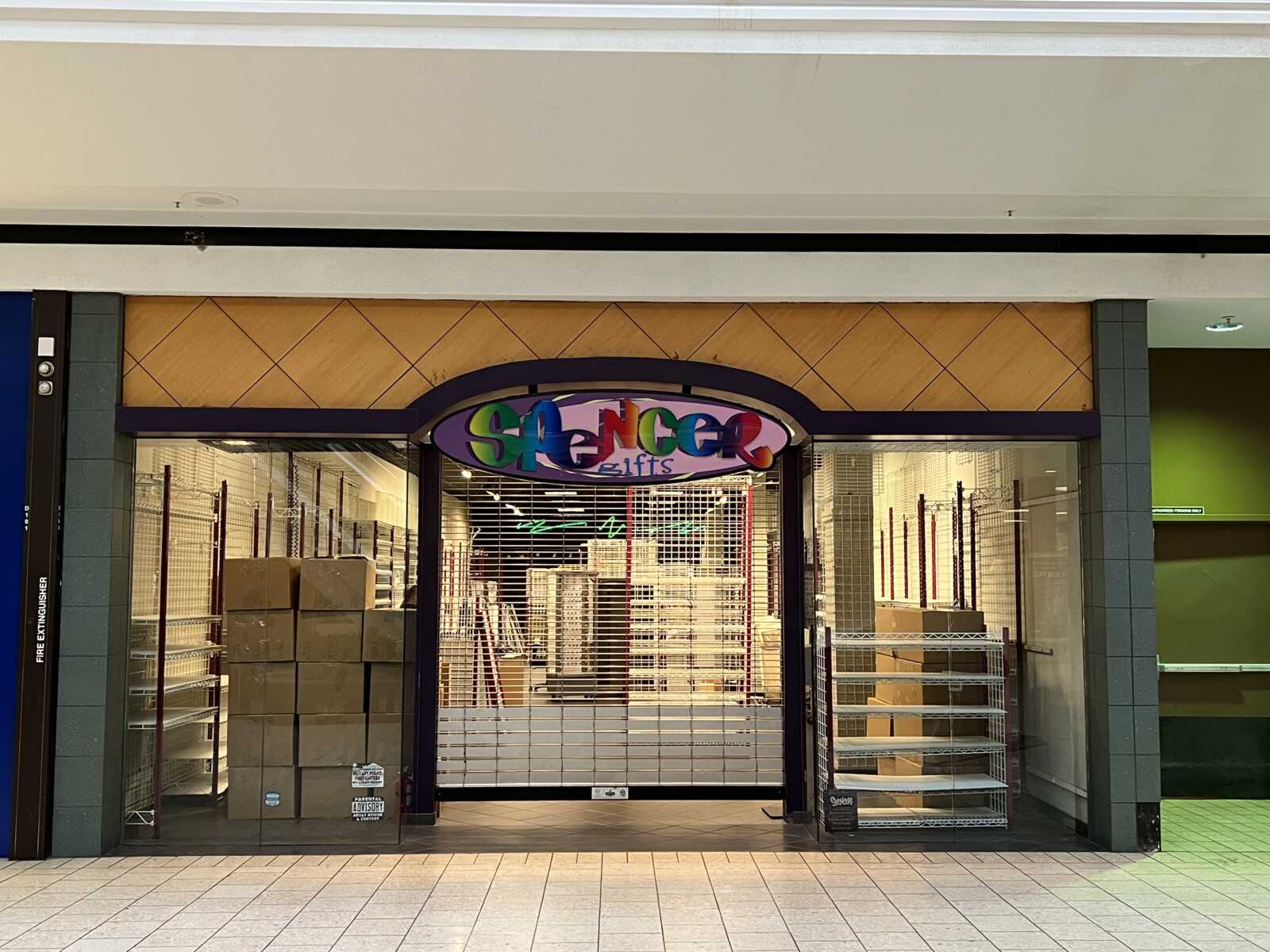 Spencer’s in Lakeforest Mall Has Closed The MoCo Show