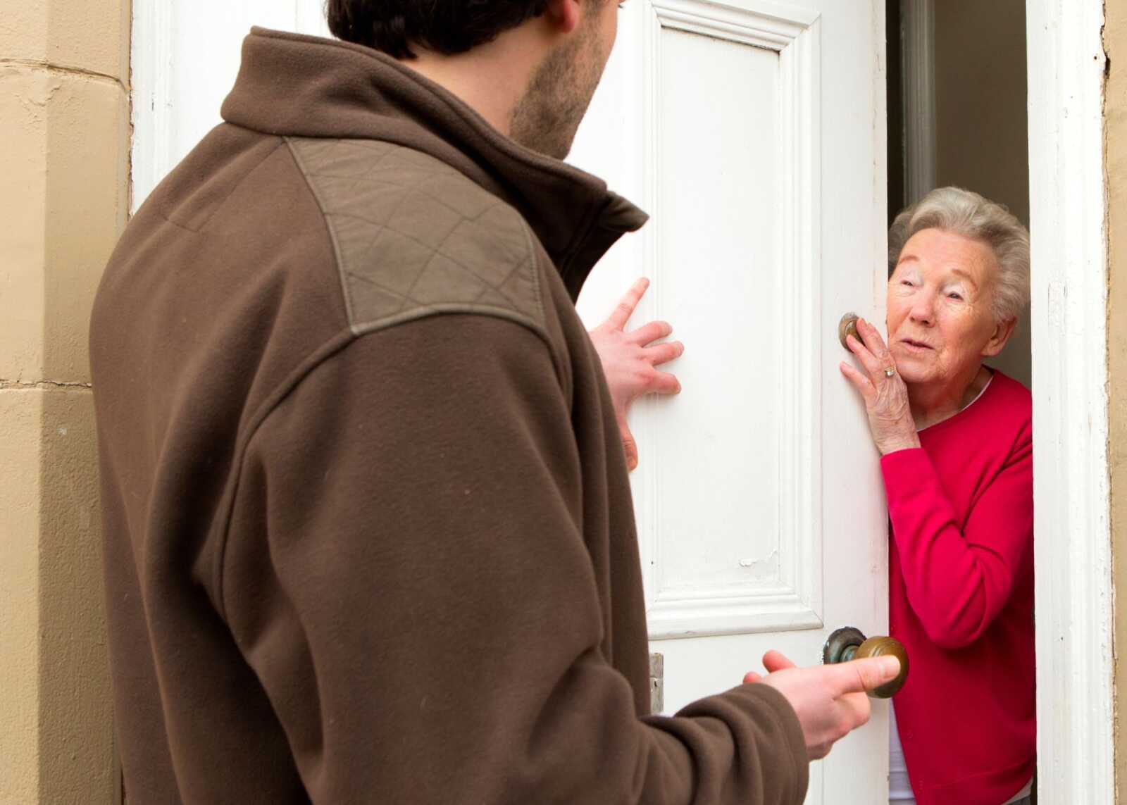 Tips to Prevent DoortoDoor Sales Scams The MoCo Show