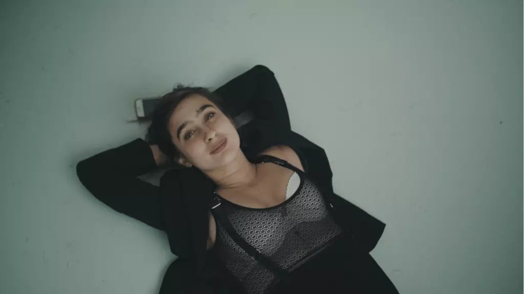 The Resonant Journey of “Apolonia, Apolonia”: A Profound Examination of Artistic Integrity and Gender Inequality The Resonant Journey of “Apolonia, Apolonia”: A Profound Examination of Artistic Integrity and Gender Inequality