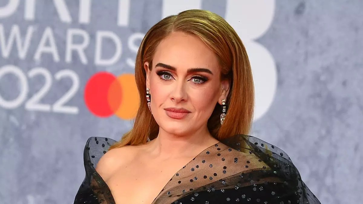 Adele: Behind the Scenes of the Superstar’s Discomfort with Fame