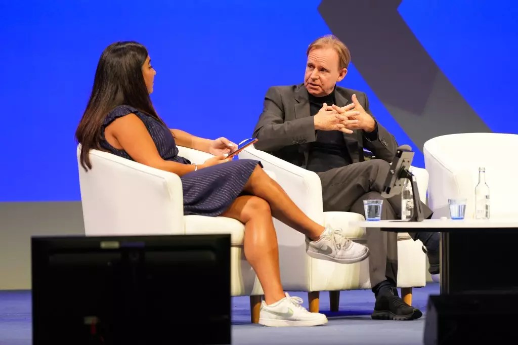 Analysis of UK Broadcasting Bosses’ Approach to Mid-budget Programming Market Analysis of UK Broadcasting Bosses’ Approach to Mid-budget Programming Market
