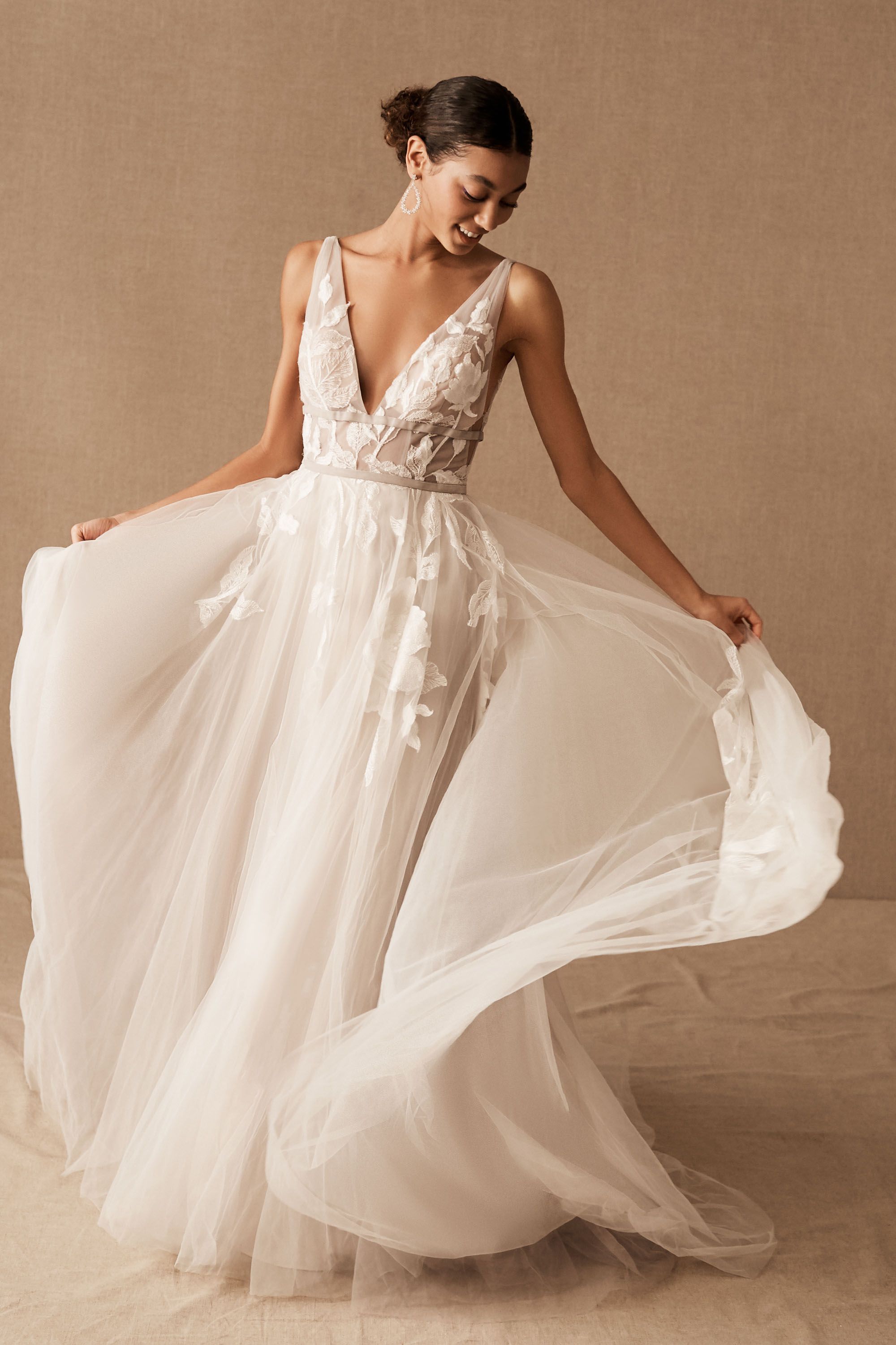best wedding dress style for broad shoulders off 66