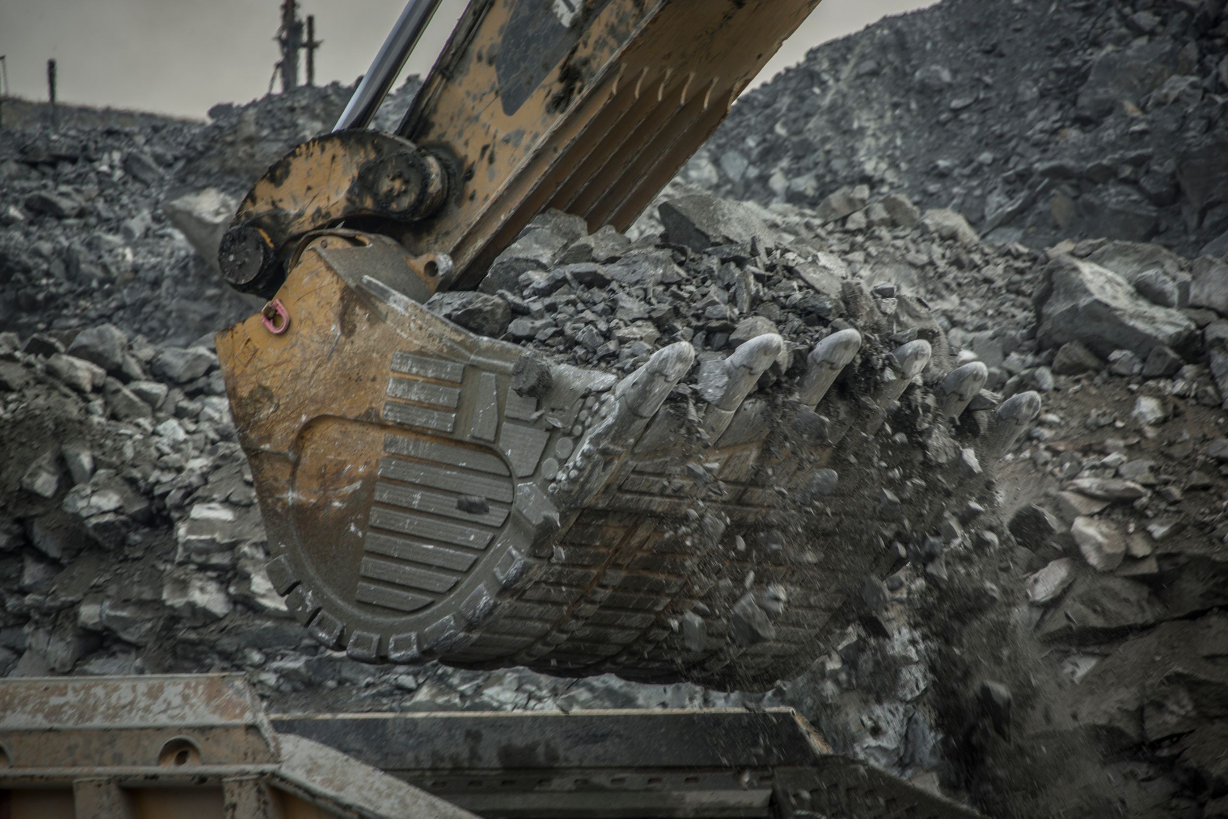 20m³ (26.2yd³) Heavy Rock bucket for the 6040 Hyd Mining Shovel NMC