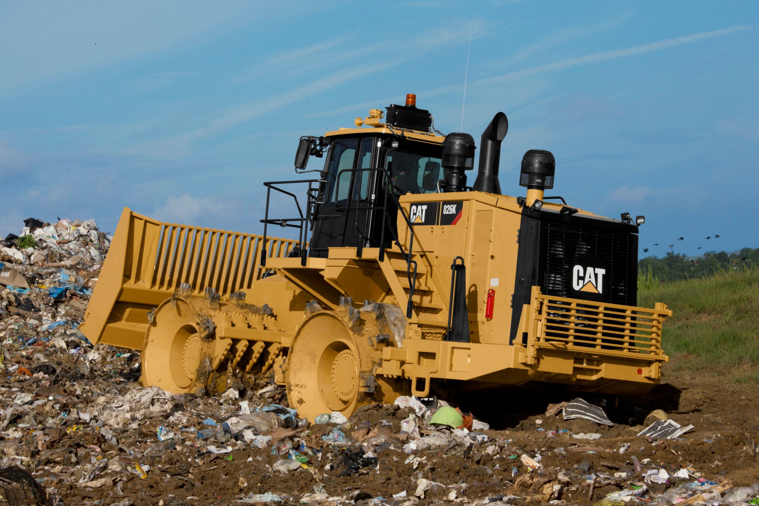 New 826K Landfill Compactor for Sale Whayne Cat