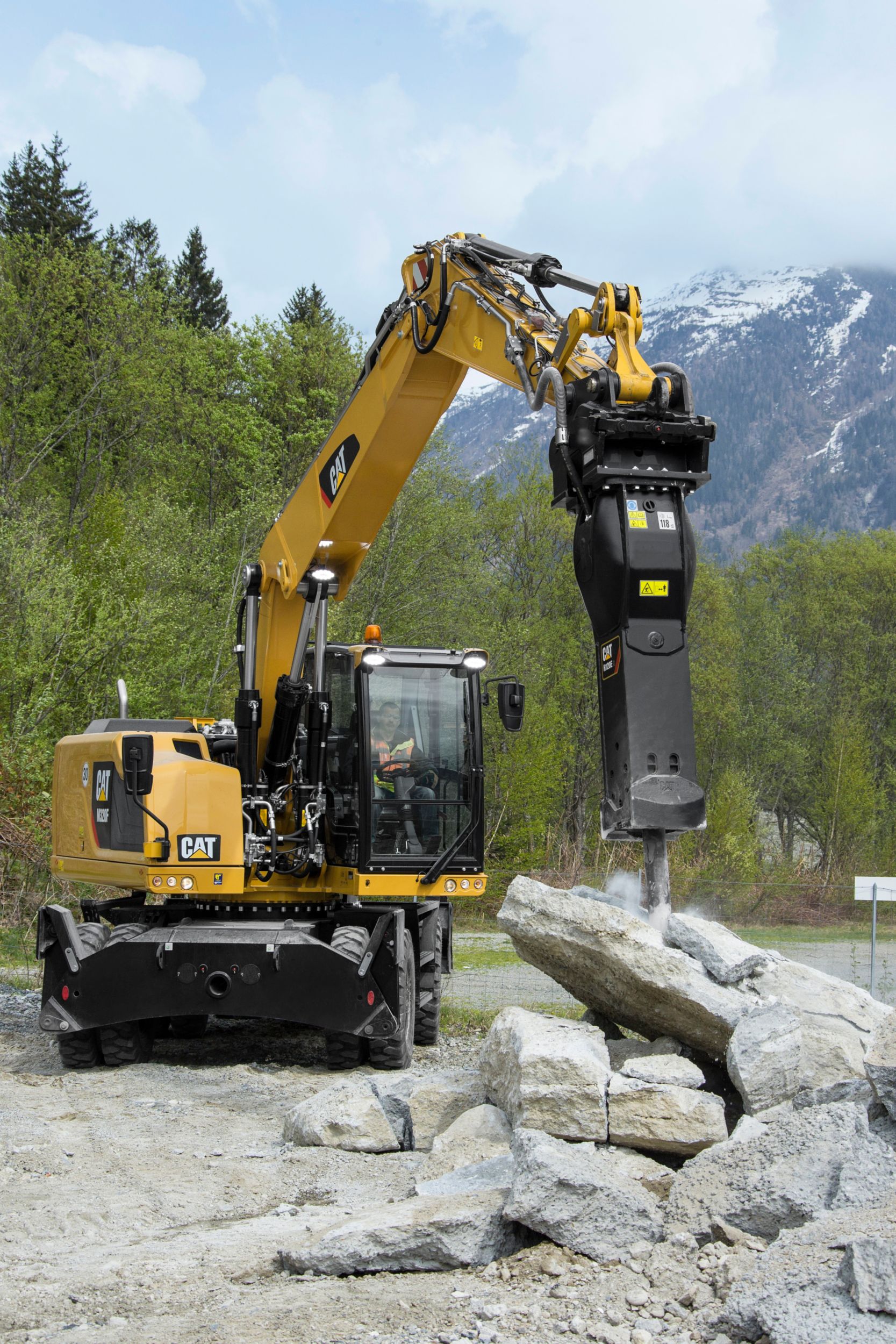 Cat M318F Wheeled Excavator Caterpillar