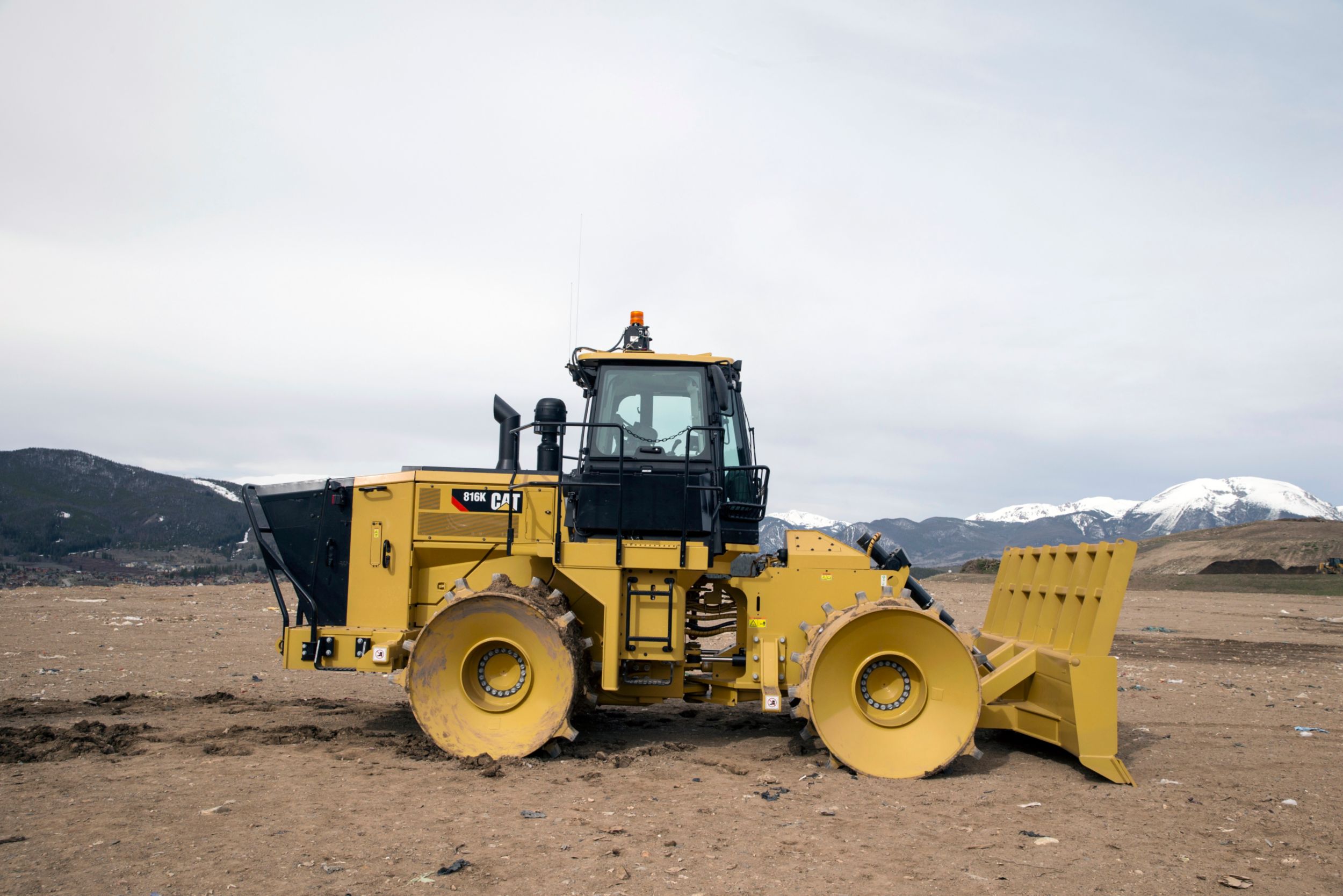 New 816K Landfill Compactor for Sale Whayne Cat