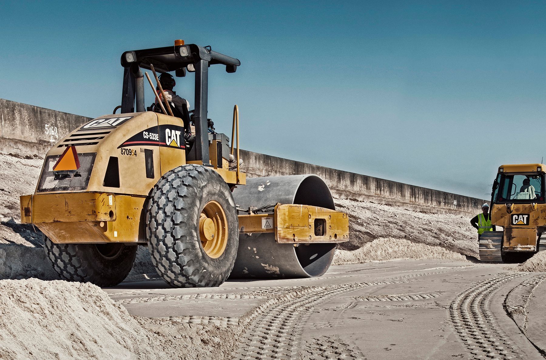 Used Equipment Cat Caterpillar