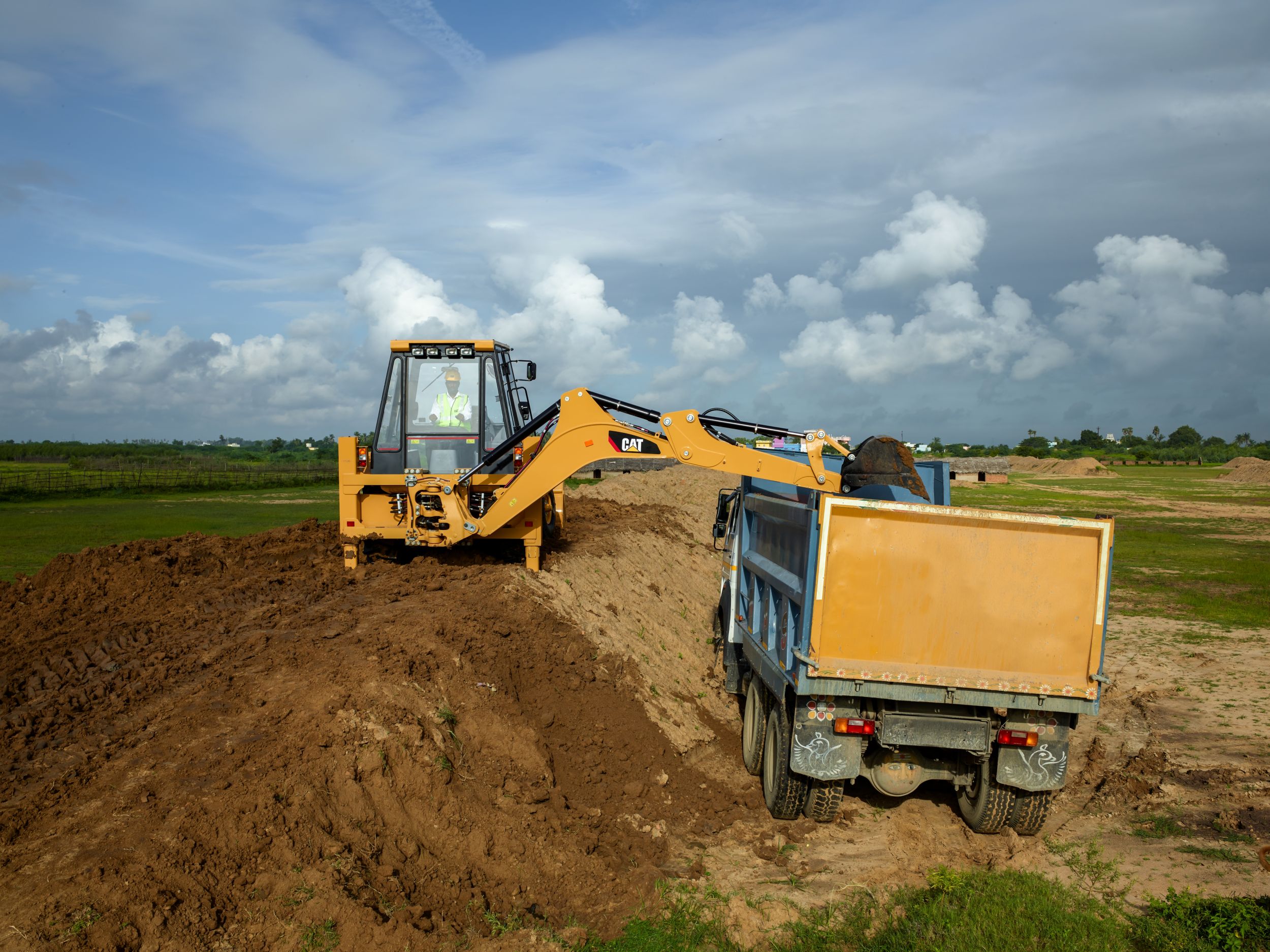 Cat 424B2 Backhoe loaders by GmmcoCat in India.