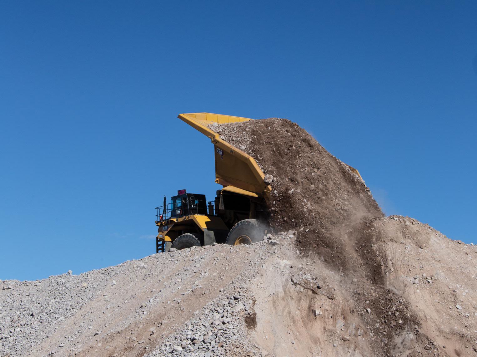 Wozidła kopalniane Caterpillar 798 AC Bergerat Monnoyeur