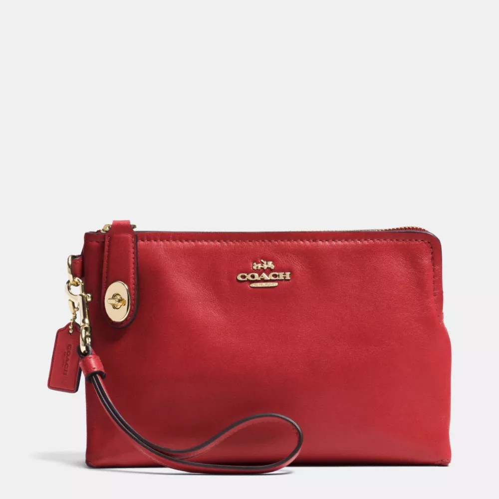 COACH Official Site Official pageLARGE POUCH WRISTLET IN LEATHER