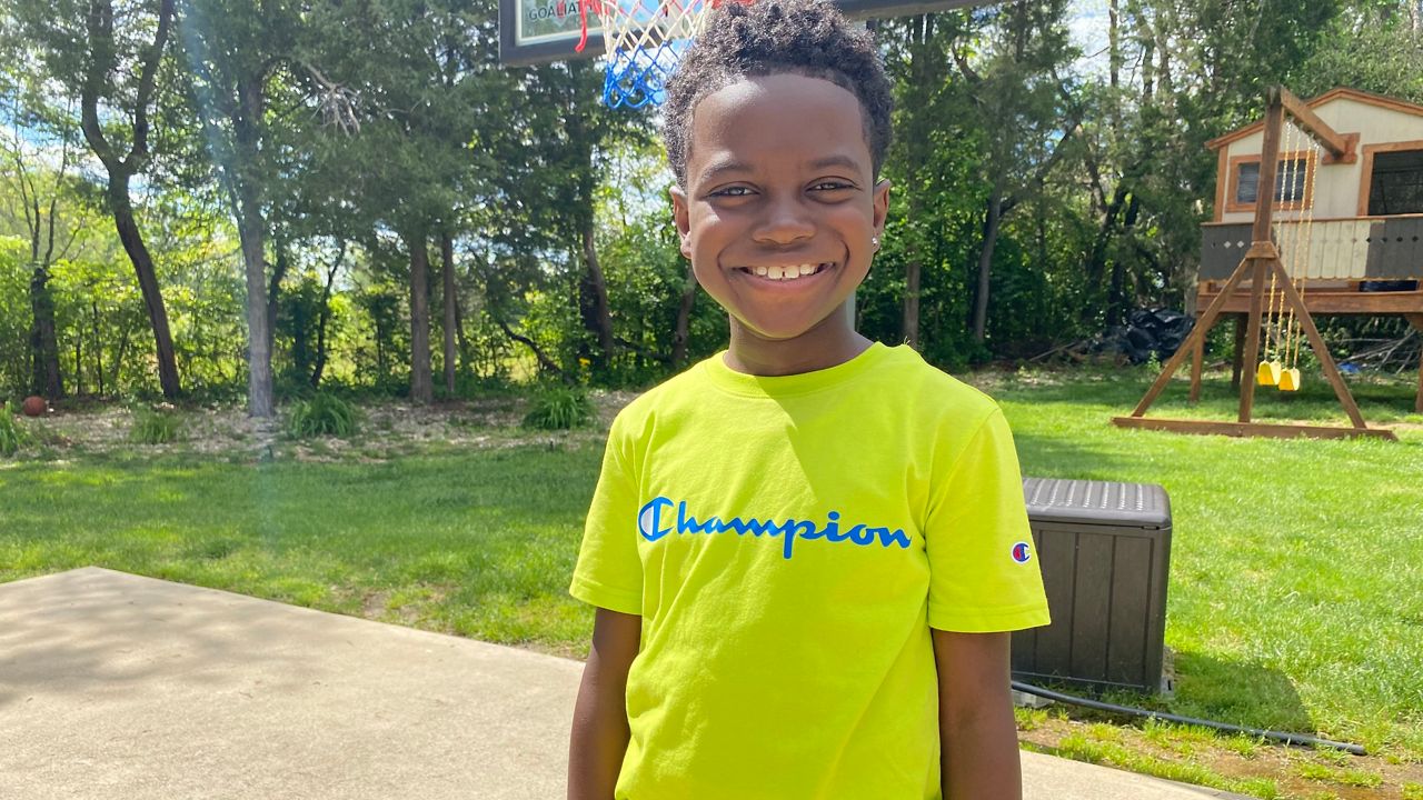 D'Corey Johnson performs his rendition of national anthem