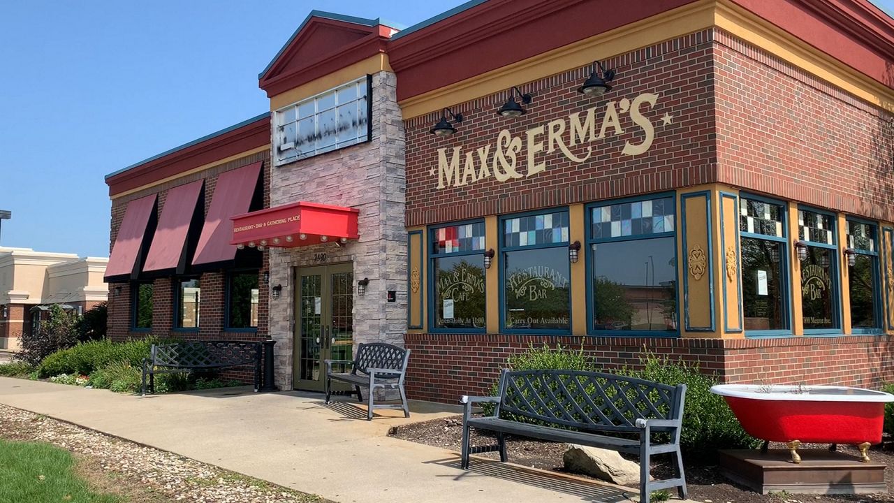 Max & Erma's and Ruby Tuesday Close in Mentor