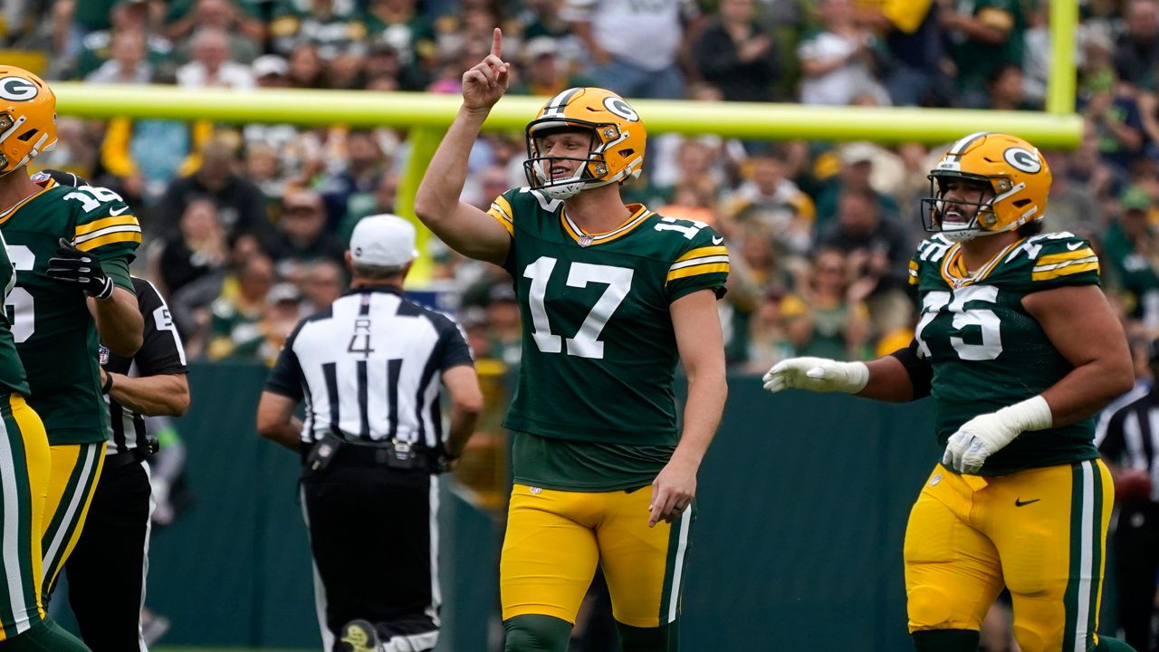 Packers going with untested kicker and punter