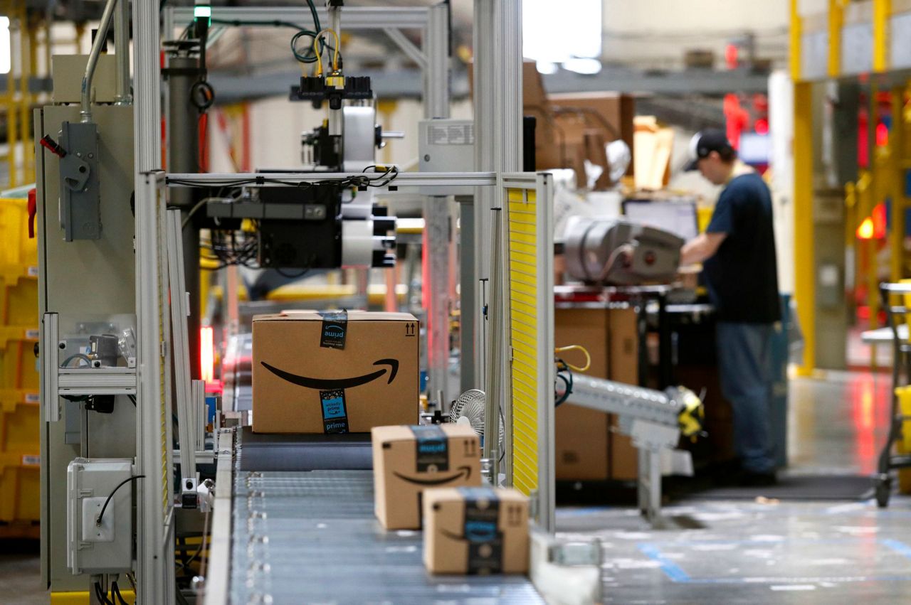 Amazon to train third of US workforce with technical skills