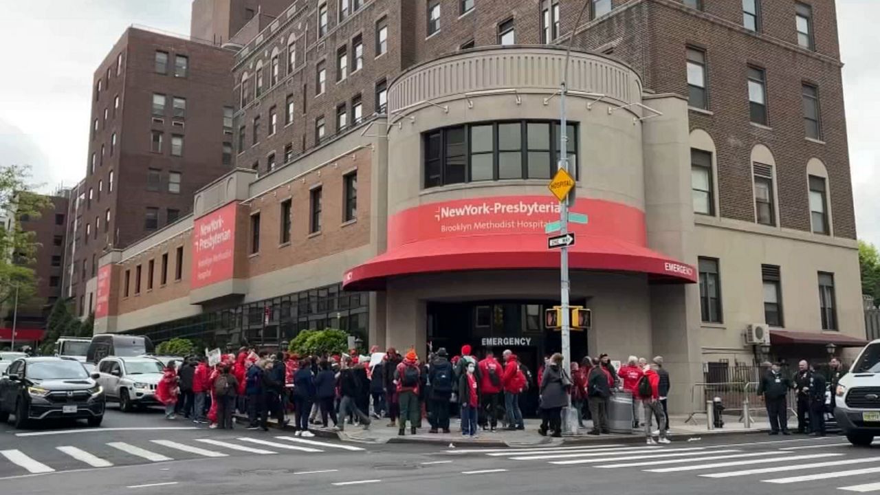 Nurses protest over cuts to care for patients in Brooklyn