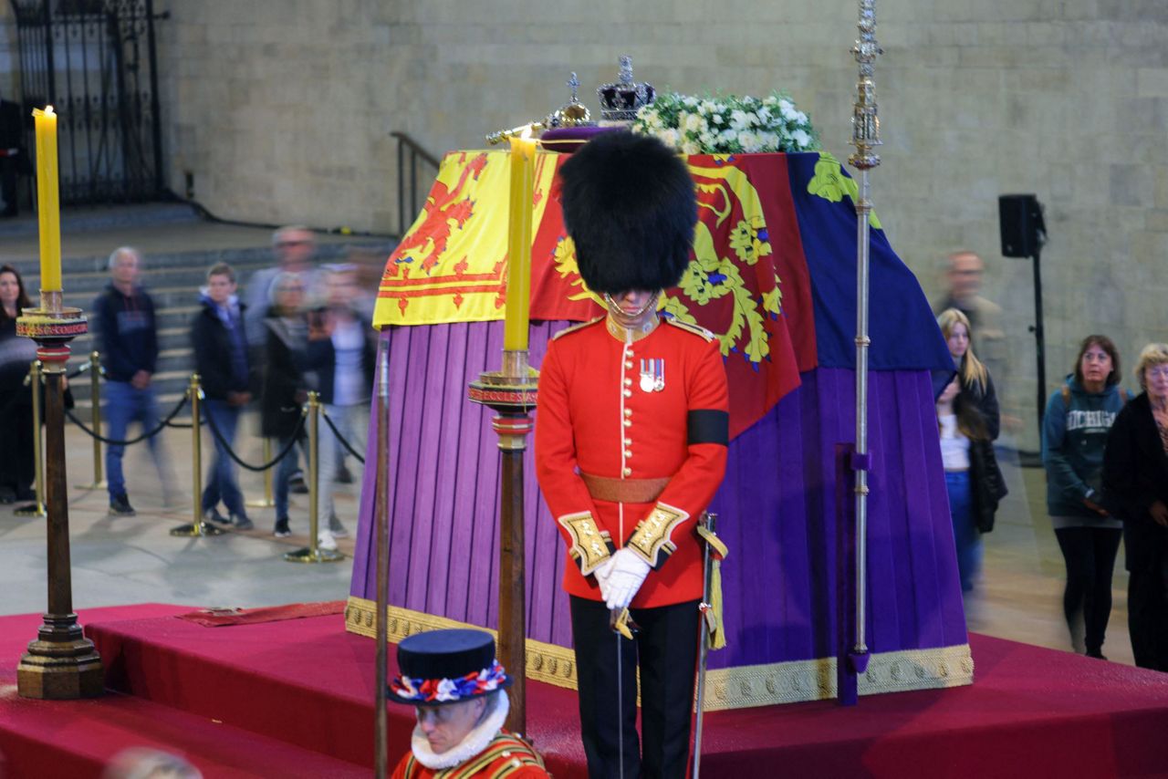 Live updates China to attend queen's funeral despite worry