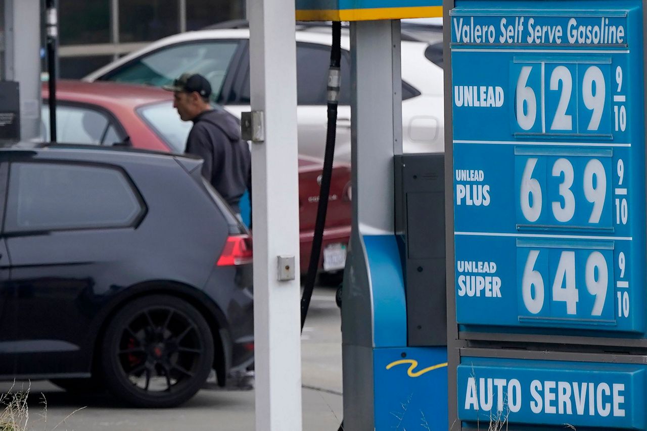 Newsom relaxes refinery rules as California gas prices soar