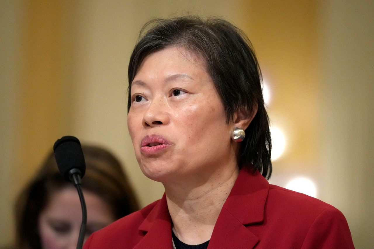 New China committee debuts with eye on major policy shifts