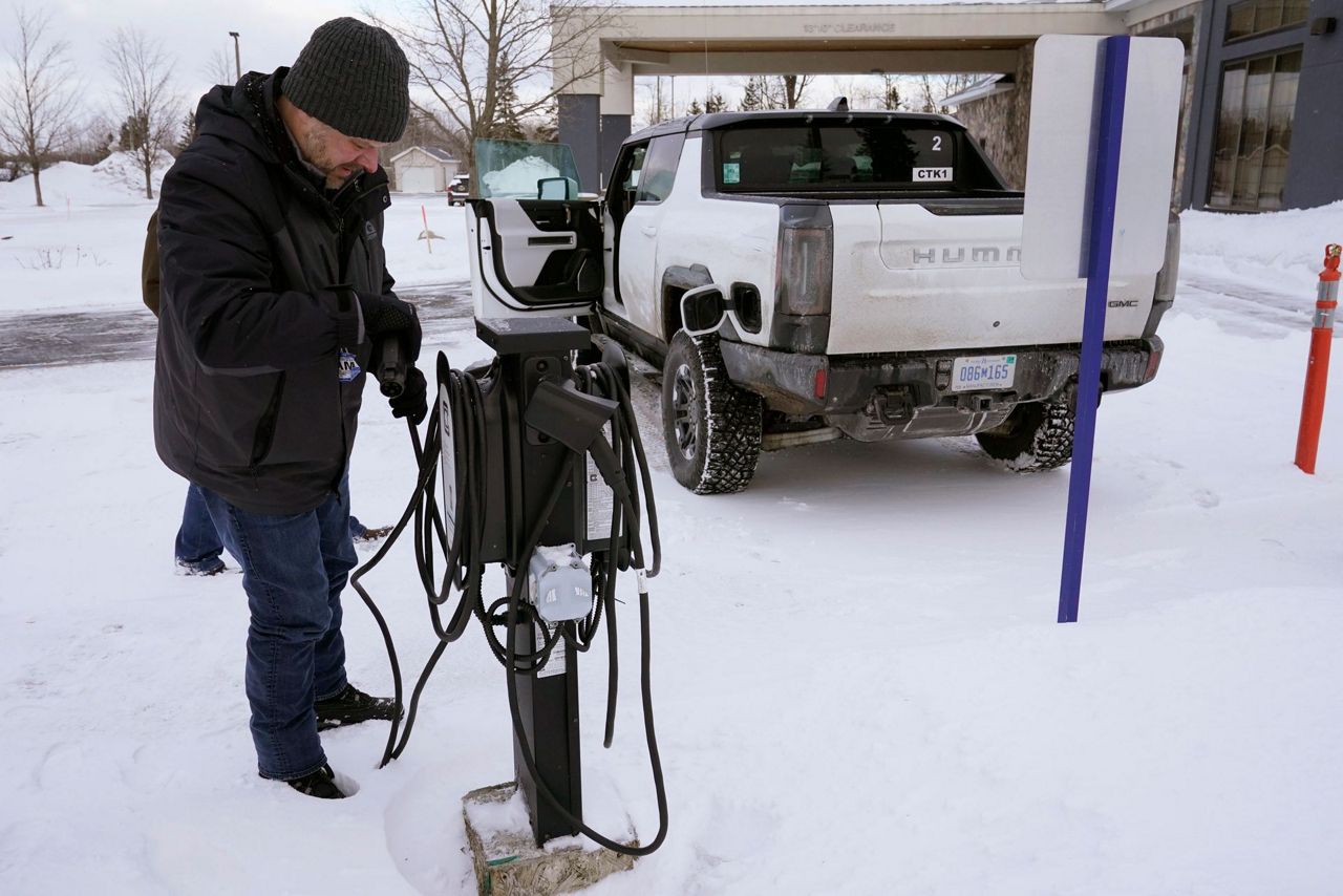 Global race to boost electric vehicle range in cold weather