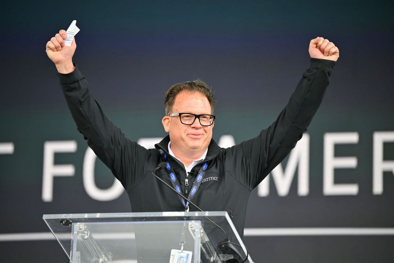 Ford plans to add 6,200 jobs in Ohio, Michigan and Missouri