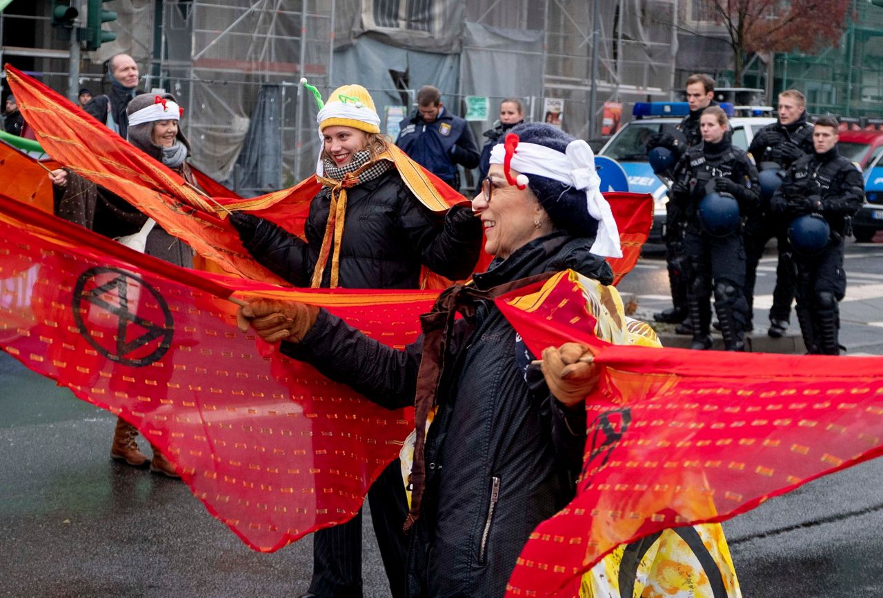 UK High Court says blanket ban on XR protests was unlawful