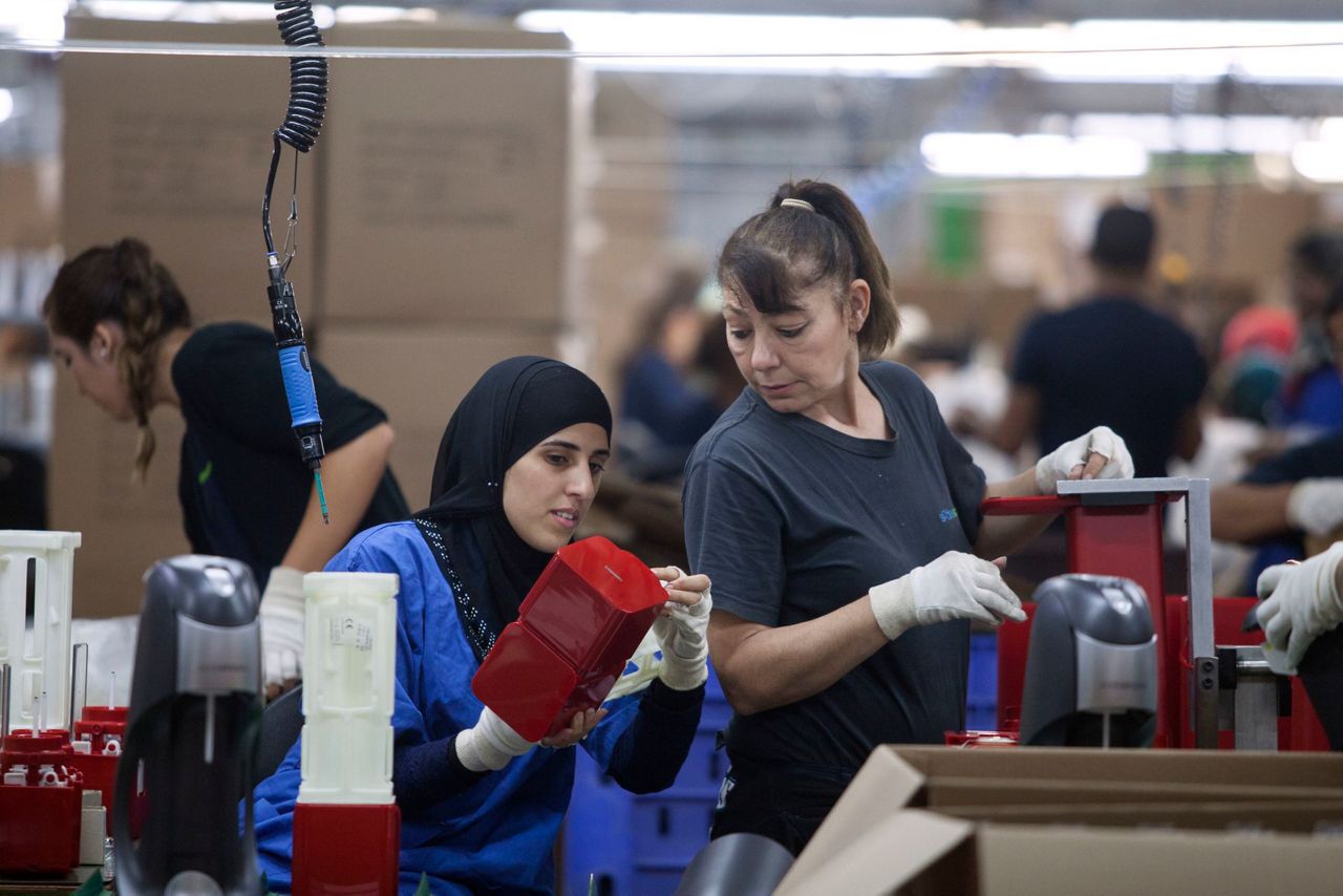 PepsiCo buys Israel's SodaStream for 3.2 billion