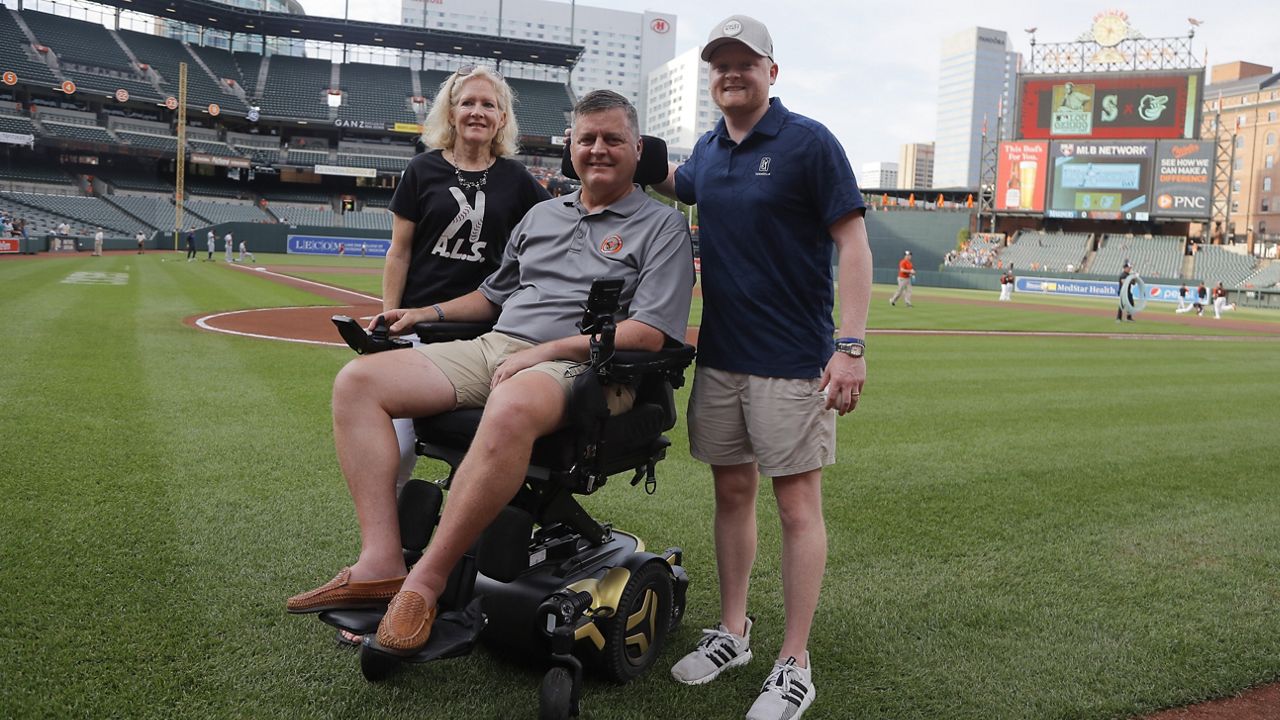 Former MLB pitcher, Rochester native Jim Poole dies of ALS