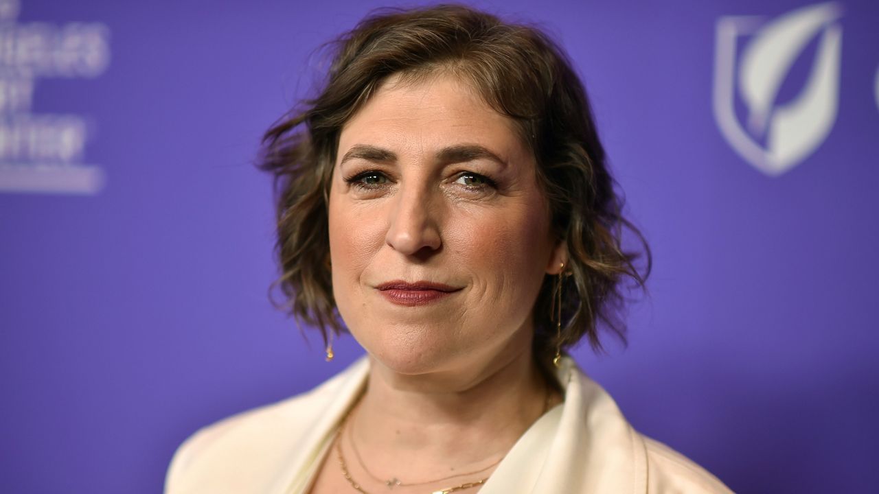 Mayim Bialik says she's out as a host of 'Jeopardy!'