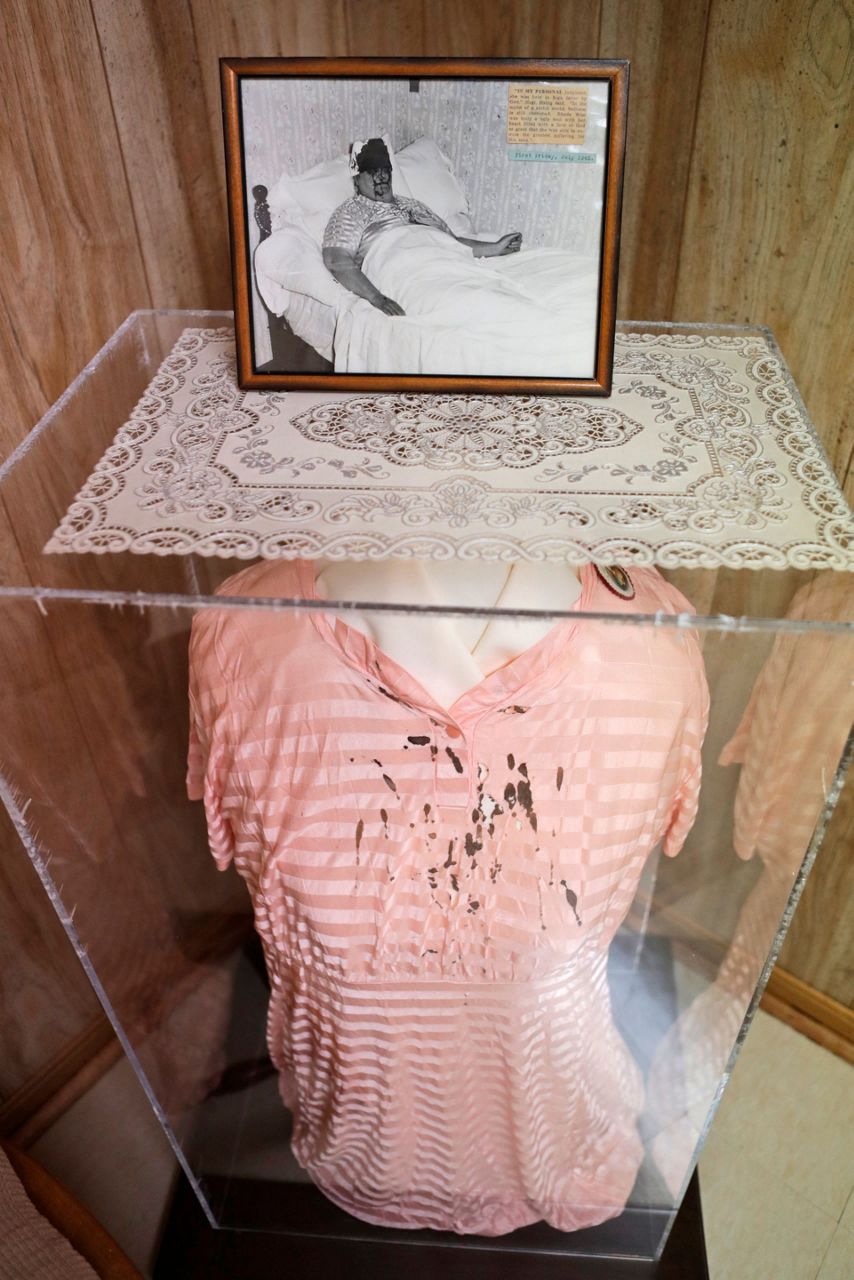 'Miracle house' in Ohio draws pilgrims amid sainthood push