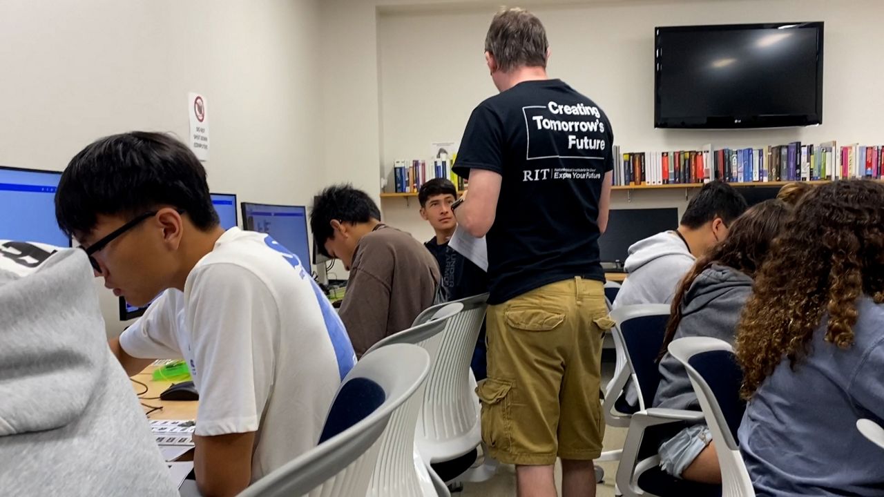 NTID helping deaf, hard of hearing students explore STEM