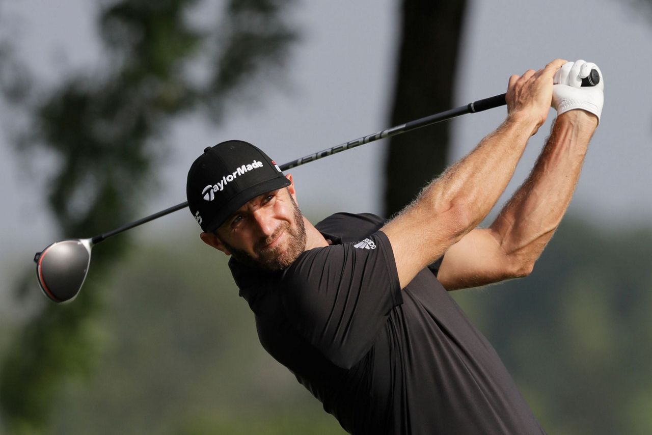 Merritt ties course record for early lead at Northern Trust