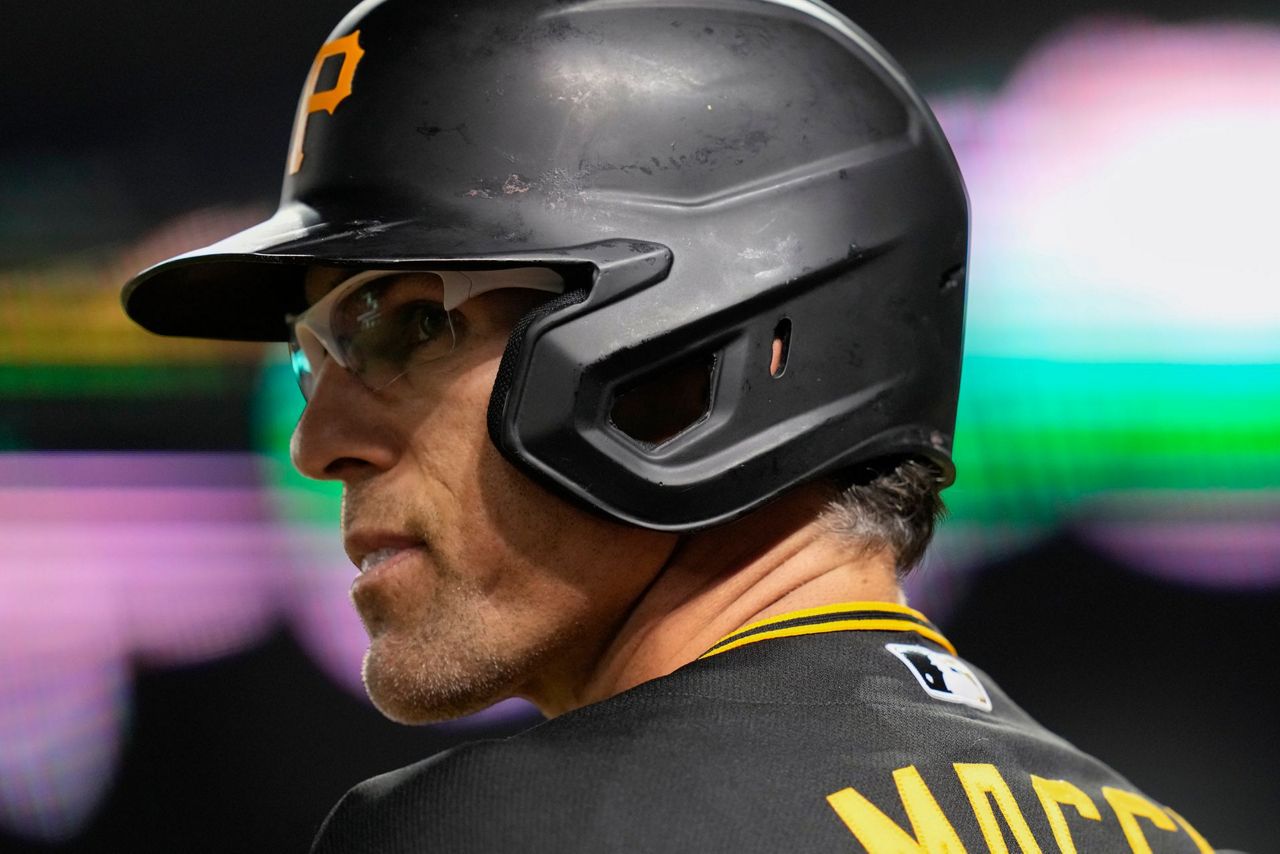 Maggi gets 1st big league hit, RBI after 13 years in minors